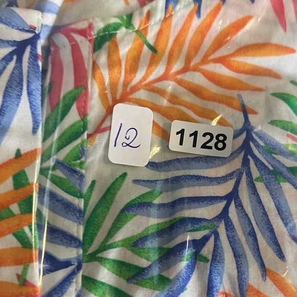 Talbots Leafy Print Popover Tunic top Size XL Long Sleeve Tassels Hem Tropical - Picture 8 of 8